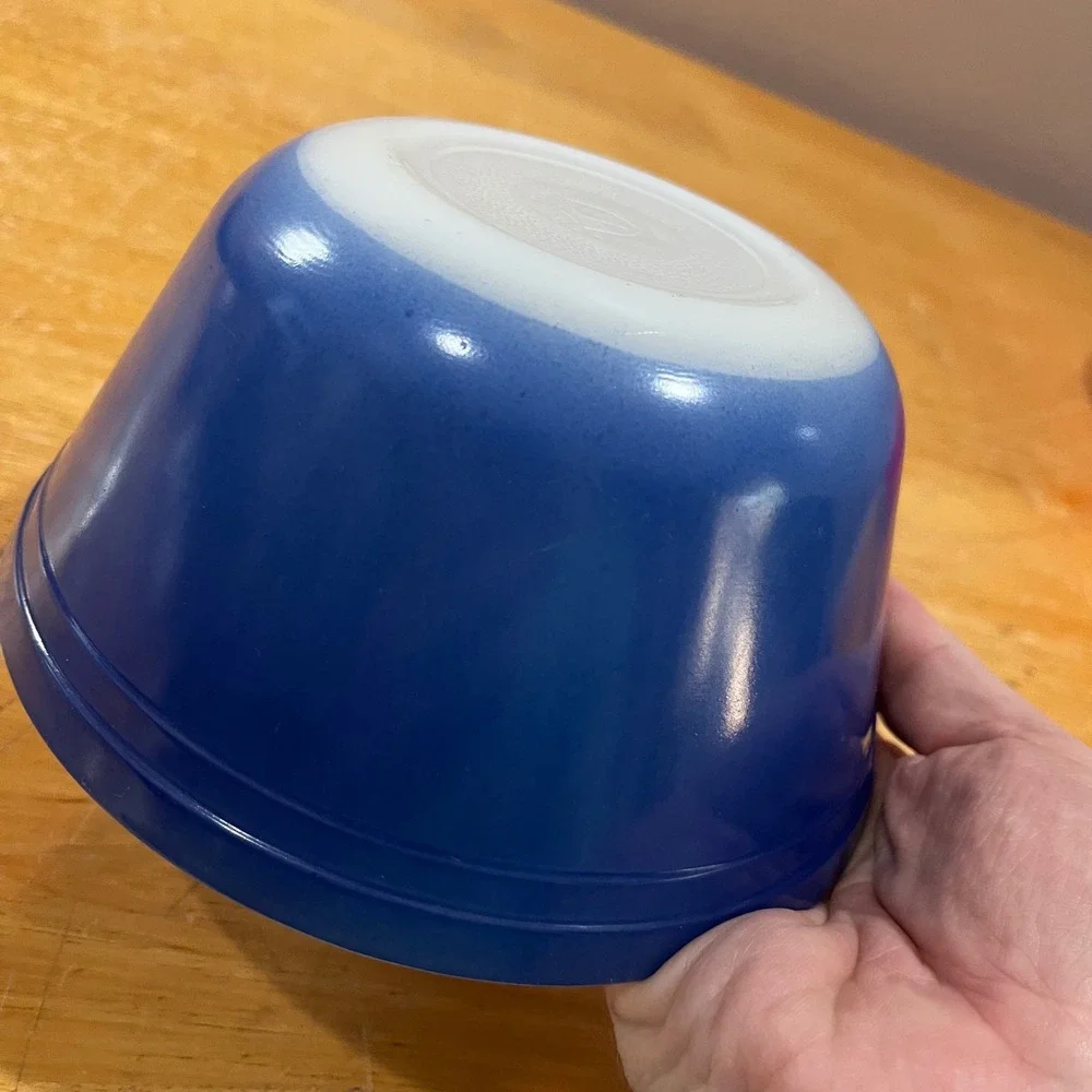 Vtg Federal Glass Blue Milk‎ Glass Mixing Bowl Mid Century Modern 6 inch